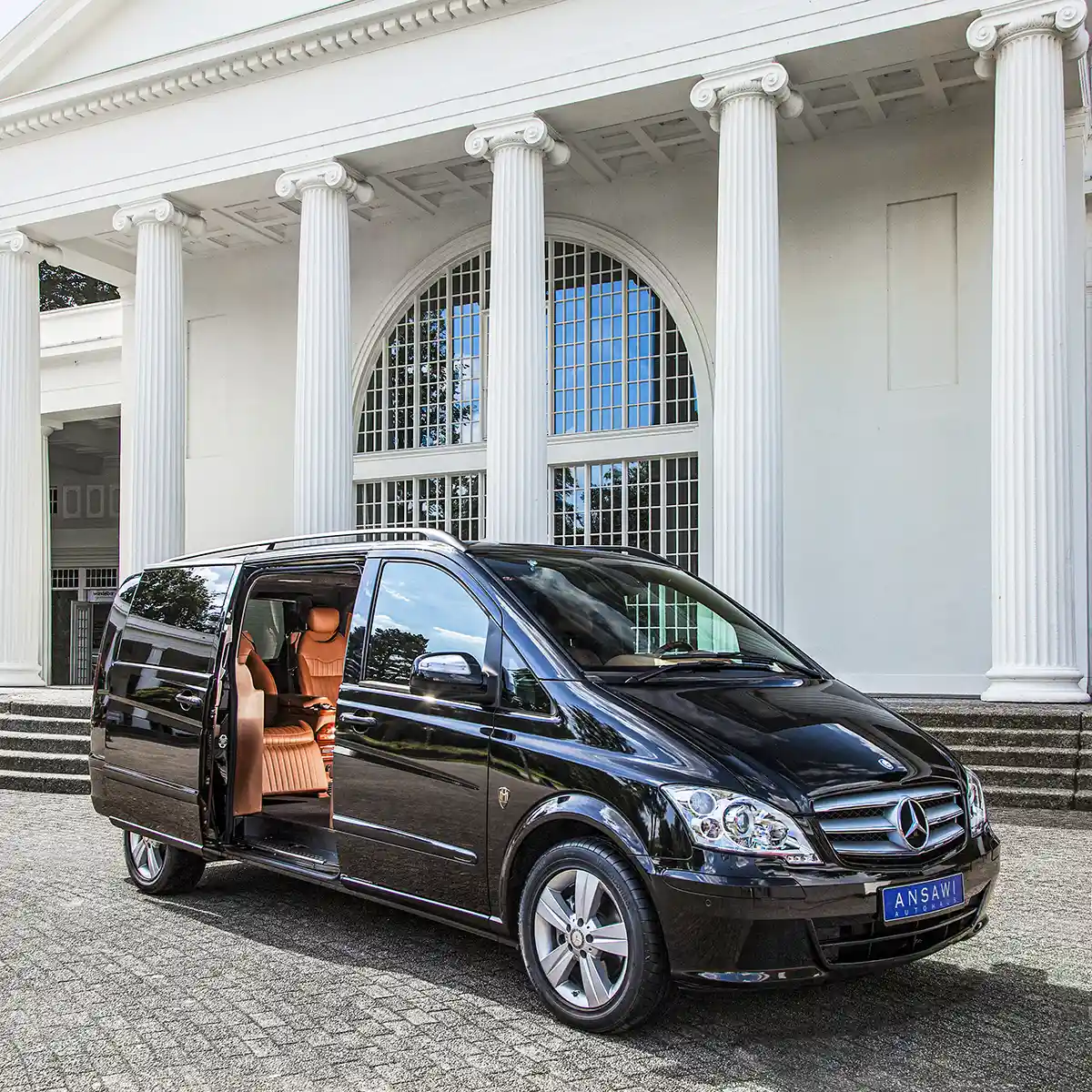 Werbeaufnahmen eines umgebauten Mercedes VIP-Vans 